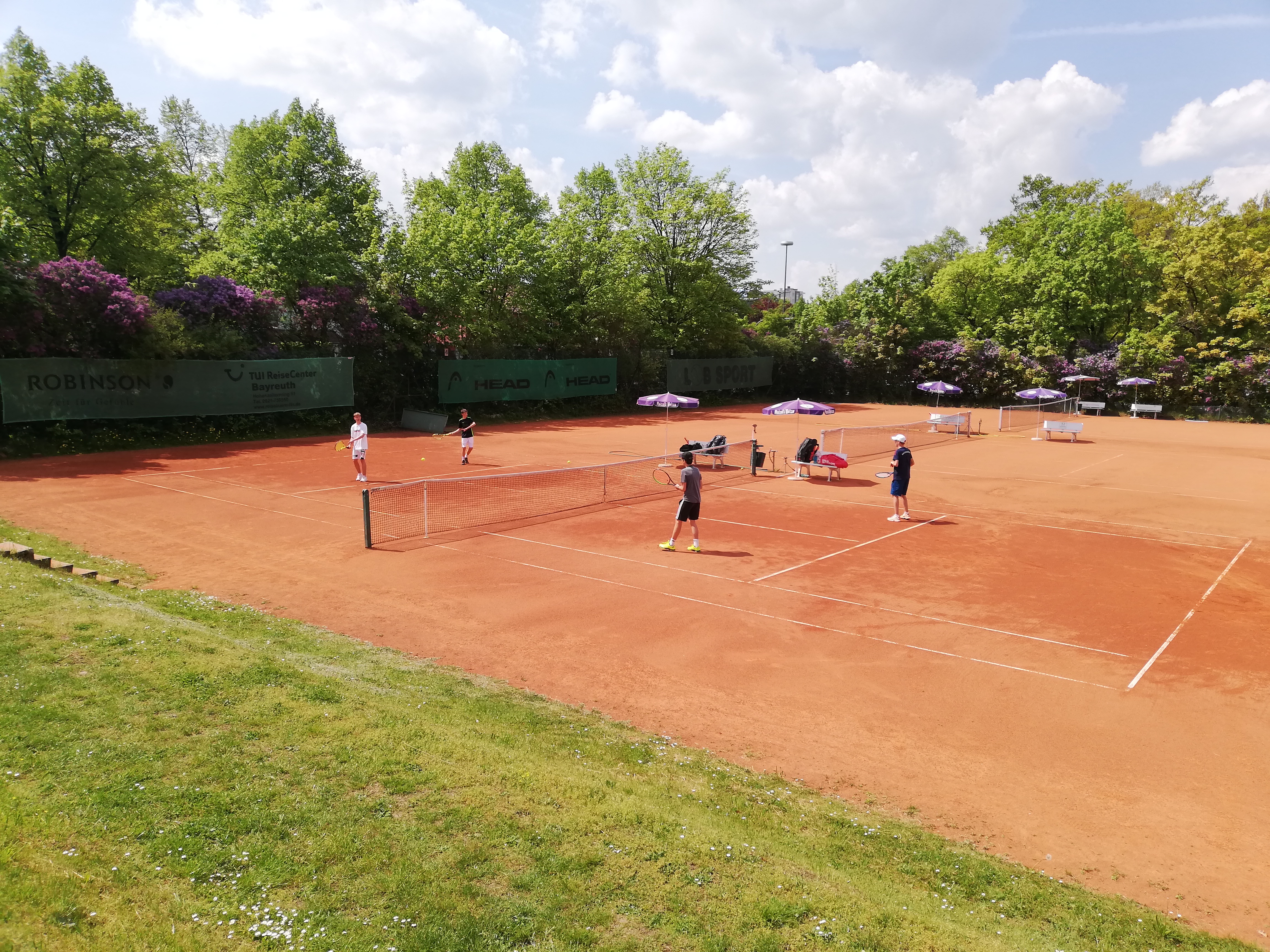 Blog - 202122 Tennis Jugend trainiert Bild 2