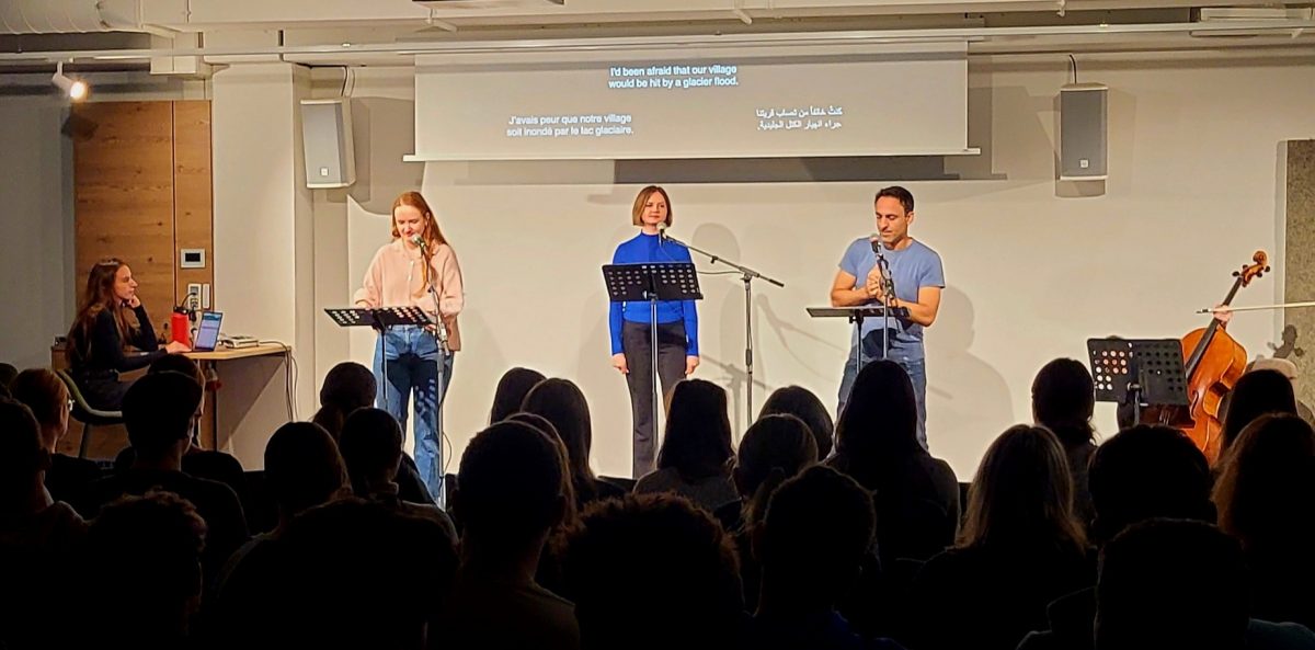 Die Vortragenden auf der Bühne.